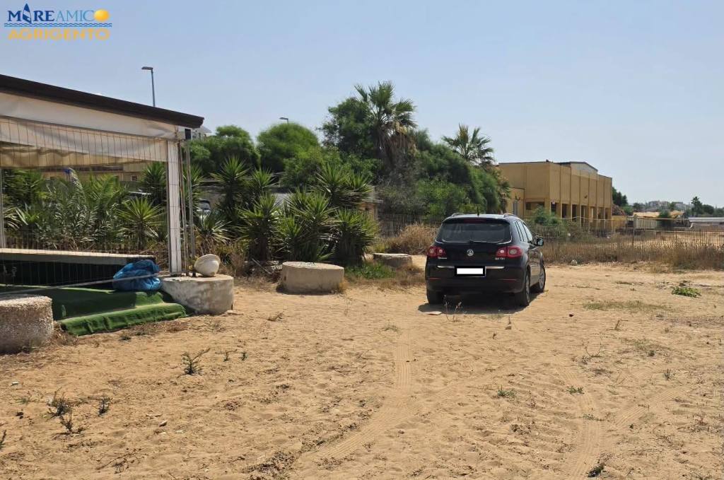 Al momento stai visualizzando Agrigento – Suv in spiaggia a San Leone, MareAmico ironizza: “innanzitutto la comodità”
