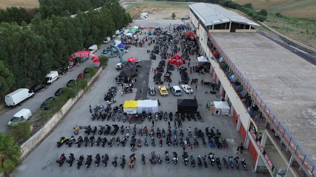 Al momento stai visualizzando Agrigento – Successo per il Motorfest a Racalmuto, oltre 2.000 presenze da tutta Europa