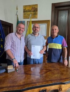 Scopri di più sull'articolo Agrigento – Digitalizzazione e nuovi uffici: in arrivo 50 nuove postazioni informatiche al Comune di Favara
