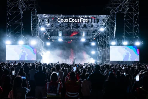 Al momento stai visualizzando Sal Da Vinci incanta la spiaggia al Cous Cous Fest venerdì 18 settembre