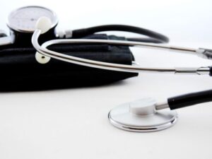 Scopri di più sull'articolo E-learning sanitario: i benefici della didattica a distanza per i professionisti della salute