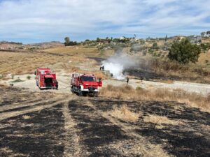 Scopri di più sull'articolo Inferno di fuoco alle porte di Agrigento: in fiamme uliveti, vigneti e casolari, si indaga sul rogo doloso
