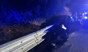 Scopri di più sull'articolo Agrigento – Si schianta contro il guard rail sulla SS 114: perde la vita un 23enne