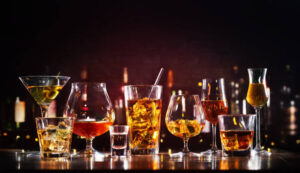 Scopri di più sull'articolo Divieto di alcol nelle domeniche festive: il Comune frena la movida di San Calò