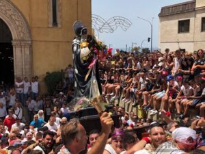 Scopri di più sull'articolo Festa di San Calogero ad Agrigento: migliaia di fedeli tra tradizione e sicurezza