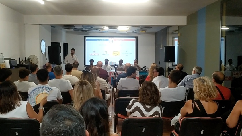 Al momento stai visualizzando Agrigento – AC5, la nuova era del calcio A5 nell’Agrigentino