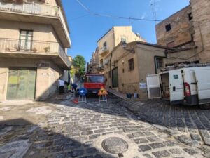 Scopri di più sull'articolo Agrigento – Canicattì, rete idrica e fognaria: Operai a lavoro per eliminare criticità