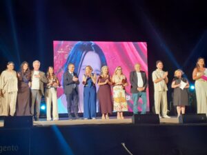 Scopri di più sull'articolo Agrigento – Premio Sipario d’Oro 2026, ecco tutta la manifestazione (VIDEO)