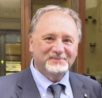Al momento stai visualizzando Agrigento – Circolo della Stampa della Locride, il prof. Francesco Pira Socio Onorario