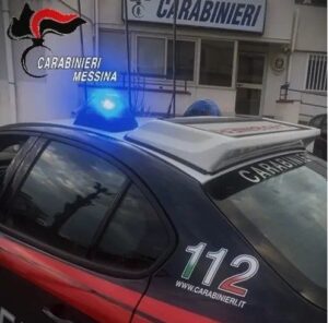 Scopri di più sull'articolo Agrigento – Tenta di strangolare la moglie con il cavo del cellulare, arrestato 77enne