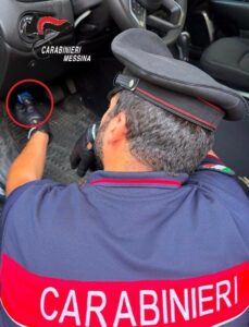 Scopri di più sull'articolo Agrigento – Ruba auto e tenta la fuga, arrestato 24enne