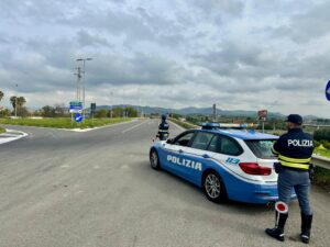Scopri di più sull'articolo Agrigento – Restano in panne con l’auto, polizia interviene e trova 110 grammi di marijuana