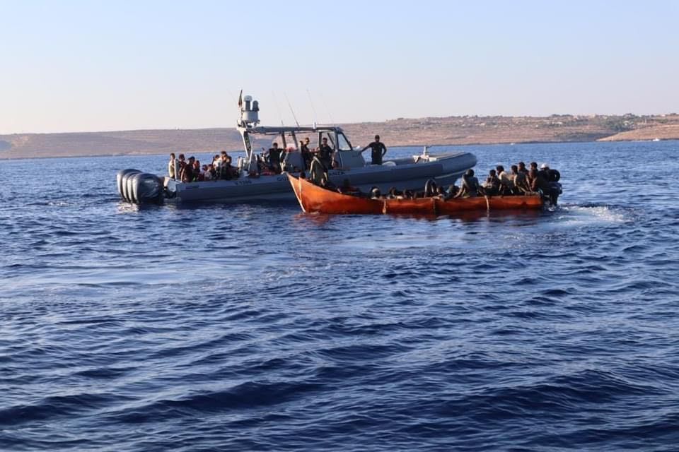 Al momento stai visualizzando Agrigento – Sbarchi a Lampedusa, 191 migranti sull’isola in poche ore