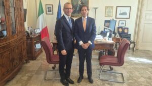 Scopri di più sull'articolo Agrigento – Crisi idrica, sanità e sicurezza: il deputato Luigi Salvaggio incontra il Prefetto Caccamo