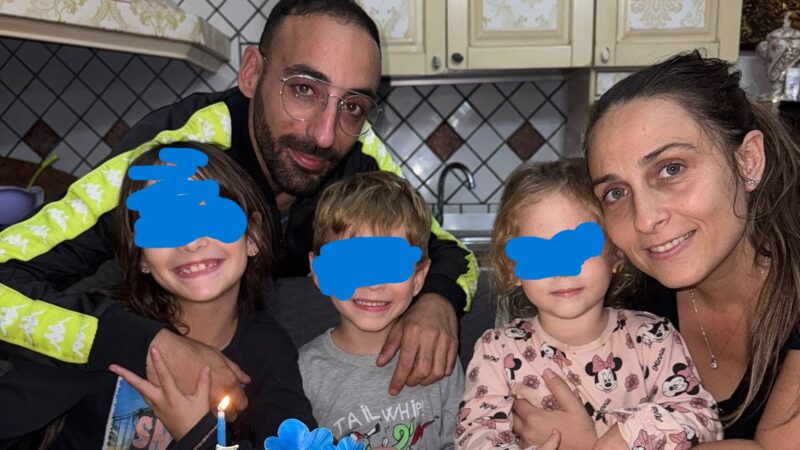 Al momento stai visualizzando Agrigento – Perse la moglie e mamma dei suoi figli, ha bisogno di giustizia e una casa. Il dramma di Renato Salamone