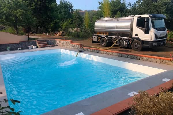 Al momento stai visualizzando Agrigento – Acqua nelle piscine e non nelle case, l’accusa di don Pontillo