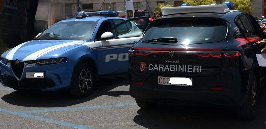 Al momento stai visualizzando Agrigento – Calci e pugni a 22enne per rubargli il cellulare, 4 arresti