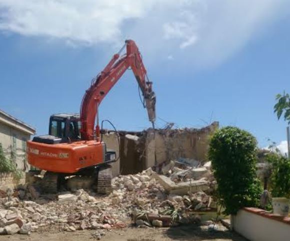 Al momento stai visualizzando Agrigento – Non solo Zona A, la Procura accende i fari anche sugli abusi edilizi a Lampedusa