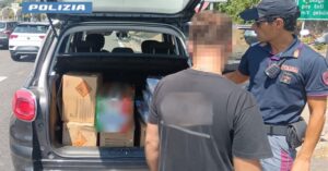Scopri di più sull'articolo Agrigento – Sorpreso a trasportare abusivamente 191 chili di fuochi d’artificio, denunciato