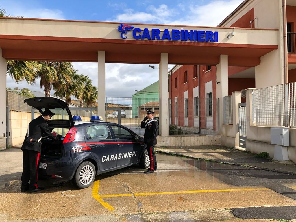 Al momento stai visualizzando Agrigento – Controlli in un b&b a Porto Empedocle, cliente trovato con droga nella stanza 