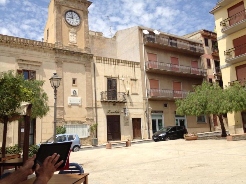 Al momento stai visualizzando Agrigento – Cattolica Eraclea, minaccia la nipote con una pistola clandestina: arrestato 69enne