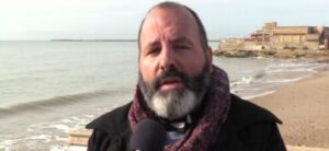 Scopri di più sull'articolo Agrigento – Don Marco Damanti esprime solidarieta’  al Sindaco di Ravanusa