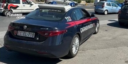 Al momento stai visualizzando Agrigento – Chiede 600 euro per restituire un’auto rubata, arrestato