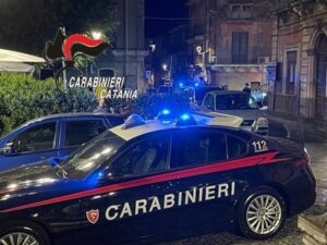 Scopri di più sull'articolo Agrigento – Cessione di droga in diretta, i Carabinieri arrestano un 42enne e denunciano un 43enne