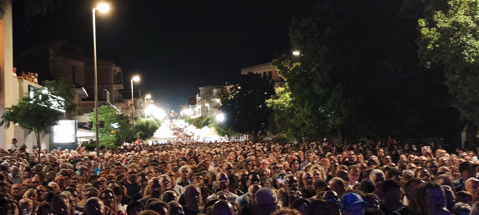 Al momento stai visualizzando Agrigento – Castrofilippo, boom per l’ ultima serata della Sagra della cipolla paglina. Oggi, servizio al Vg