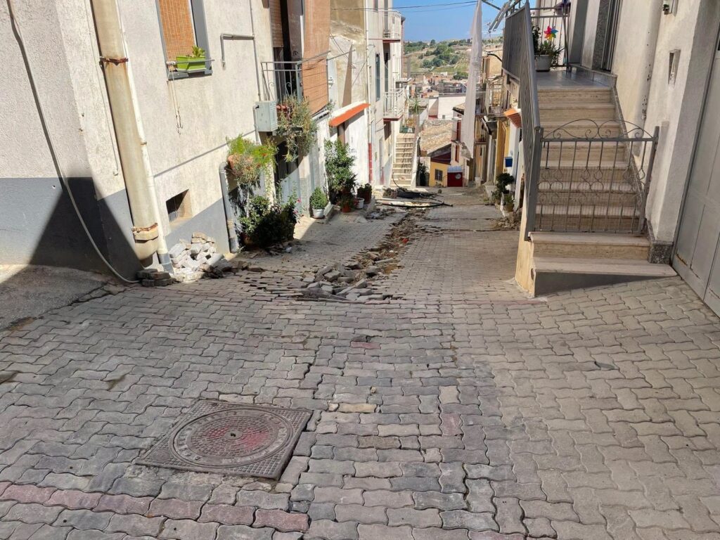Al momento stai visualizzando Agrigento – Grotte: sindaco lamenta criticità nel cantiere lavori rete idrica