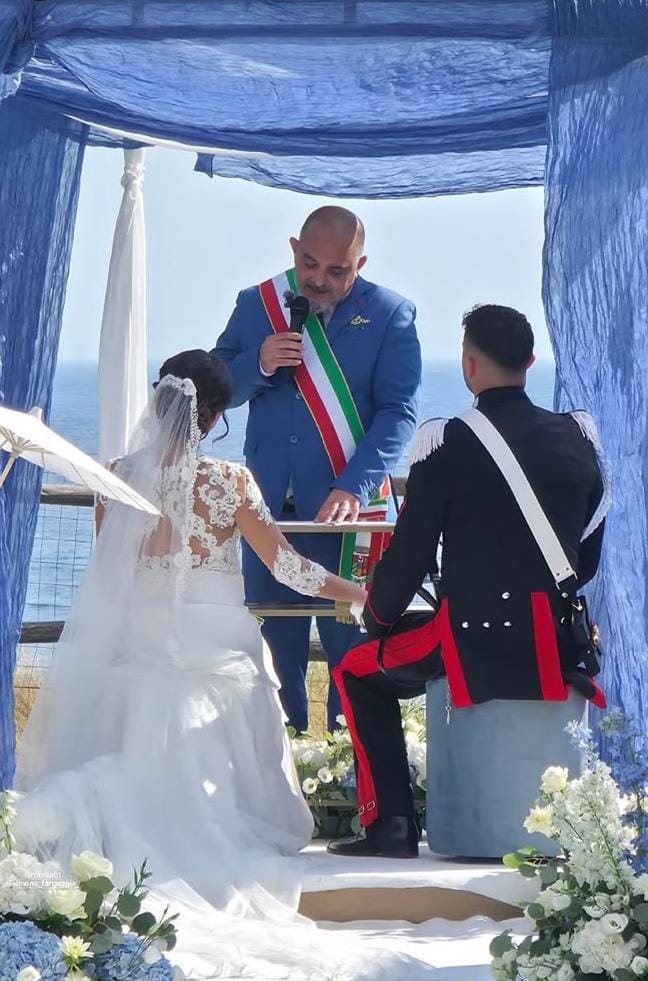 Al momento stai visualizzando Agrigento – Un nuovo passo per la valorizzazione del territorio di Realmonte: celebrato primo matrimonio all’ esterno del Madison
