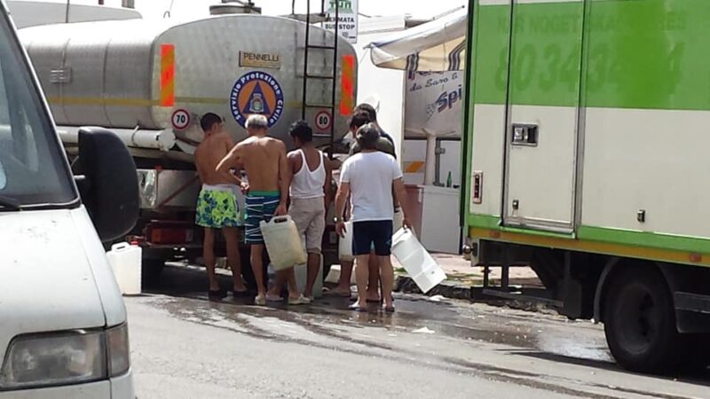 Al momento stai visualizzando Agrigento – Sette nuove autobotti ad AICA, ma chi le guiderà? Dopo i 787 mila euro della Regione si apre il nodo degli autisti