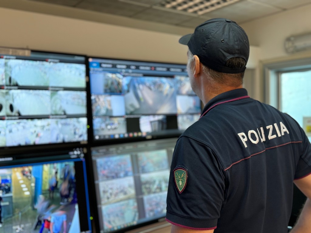Al momento stai visualizzando Agrigento – Latitante rintracciato  su un volo per Catania: arrestato