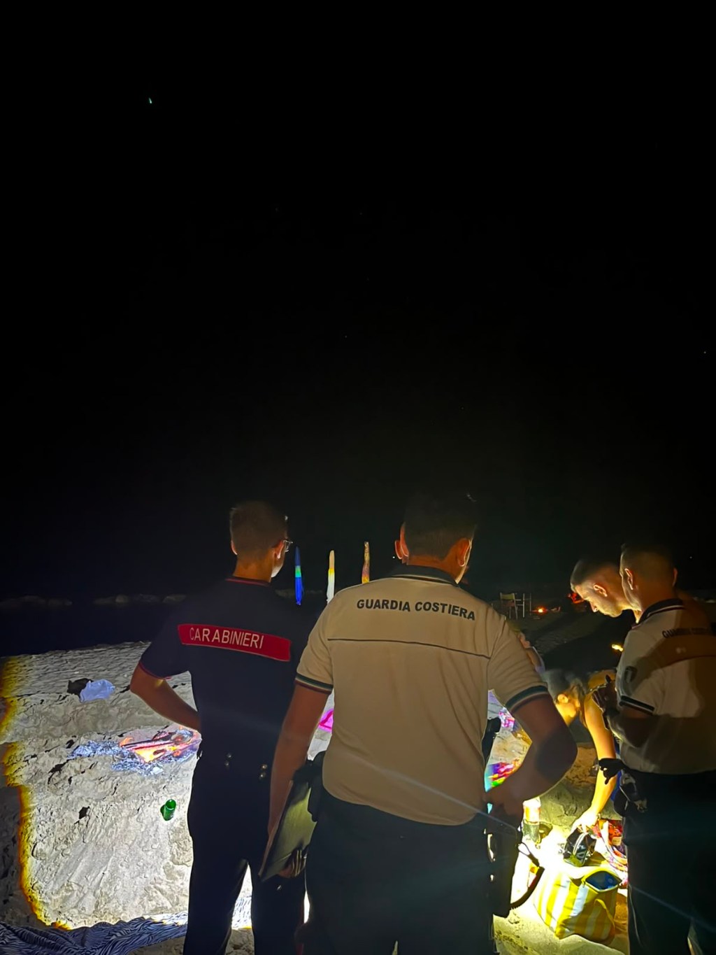 Al momento stai visualizzando Agrigento – Tende e falò in spiaggia, maxi controllo della Guardia Costiera a Licata
