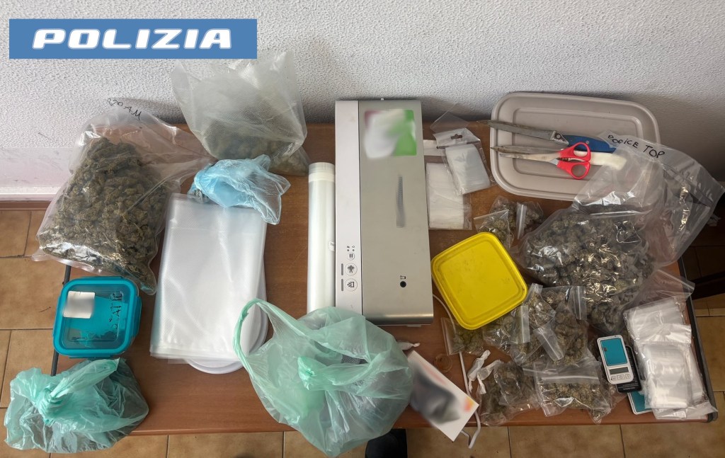 Al momento stai visualizzando Agrigento – Prova a scappare con un borsone pieno di droga: arrestato 24enne