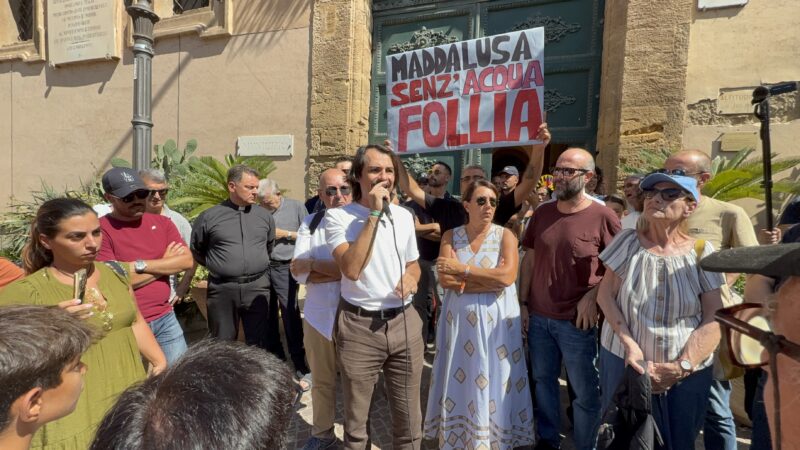 Al momento stai visualizzando Agrigento – Crisi idrica, il paradosso di Sodano: Manifesta contro AICA ma il Comune è il maggiore socio. «Perché non chiede la sfiducia alla governance?»