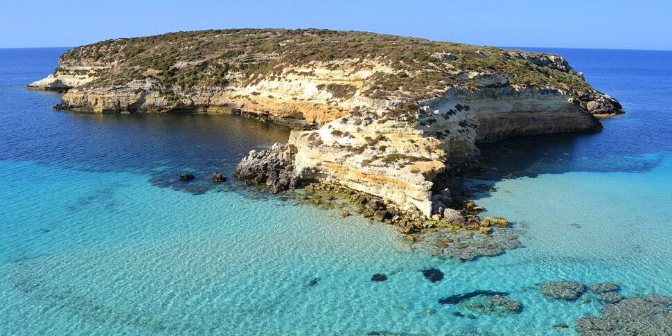 Al momento stai visualizzando Agrigento – Migranti, quattro sbarchi in poche ore: 191 arrivi a Lampedusa