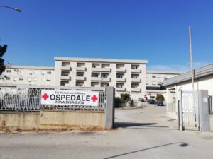 Scopri di più sull'articolo Agrigento – Ferito alla testa con un colpo di pala durante rissa, riberese in ospedale 