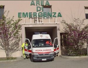Scopri di più sull'articolo Agrigento – Sbatte la testa contro braccio metallico, operaio agrigentino in ospedale 