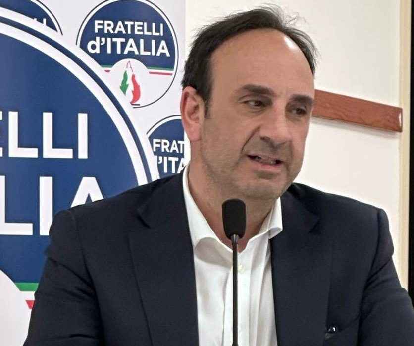 Al momento stai visualizzando Agrigento – Nuovo pontile operativo a Vulcano, Pino Galluzzo (FdI): “Importante infrastruttura per isolani e turisti”