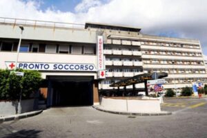 Scopri di più sull'articolo Agrigento – Ragazza di 16 anni cade dal balcone e muore, al via indagini