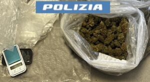 Scopri di più sull'articolo Agrigento – Sorpreso in strada con una busta piena di marijuana: arrestato
