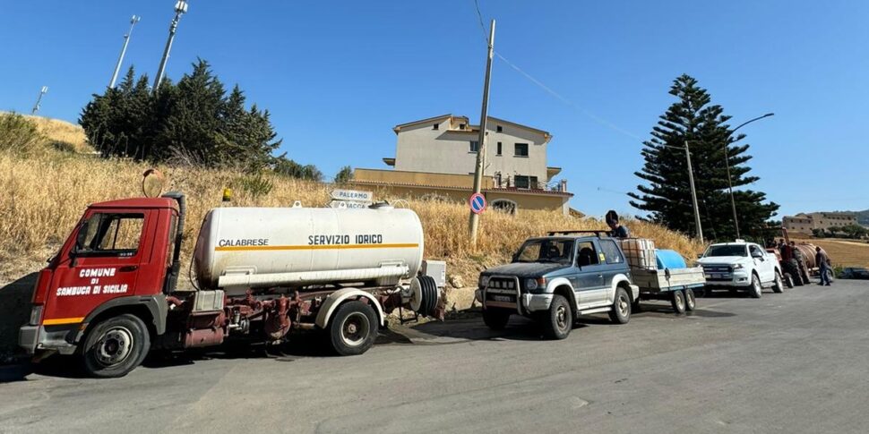 Al momento stai visualizzando Senz'acqua da tre mesi. Ad Agrigento scatta la protesta dei cittadini di Maddalusa