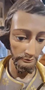 Scopri di più sull'articolo Agrigento – Festa patronale a Villafrati, cade la statua durante la processione e inizia a trasudare, “Si grida al miracolo”
