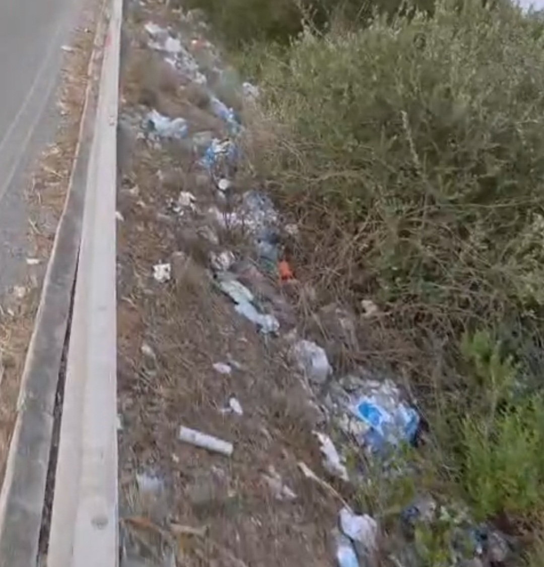 Al momento stai visualizzando Agrigento – C’è una discarica a cielo aperto sul tratto bivio San Leone – Rotonda Giunone