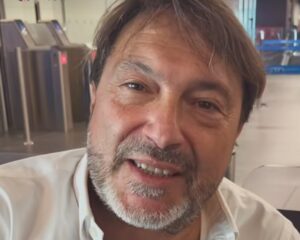 Scopri di più sull'articolo Andrebbe a cena con Totò Riina? FdI: «Inopportuna la concessione a Ranucci di uno spazio pubblico ad Agrigento 