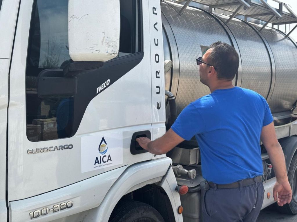 Al momento stai visualizzando Agrigento – Emergenza idrica e stop autobotti, la Protezione civile: “Requisite quelle private”
