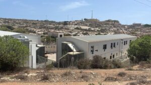 Scopri di più sull'articolo Agrigento – Due sbarchi a Lampedusa, 243 migranti nell’hotspot