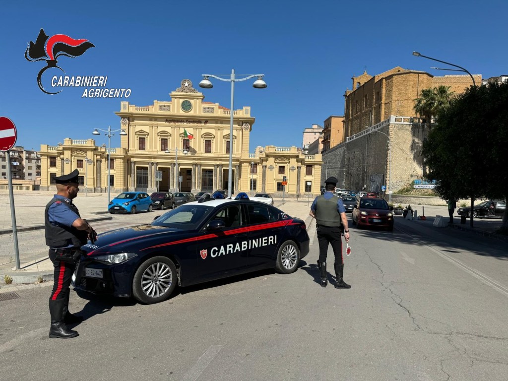 Al momento stai visualizzando Rapina in una casa a “luci rosse” nel centro di Agrigento, portati via 3 mila euro 