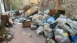 Scopri di più sull'articolo Agrigento – Il carisma e la spazzatura: analisi critica di una stagione politica